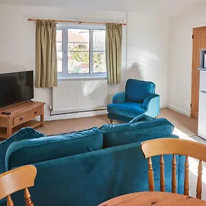 Host & - Grange Sewerby
